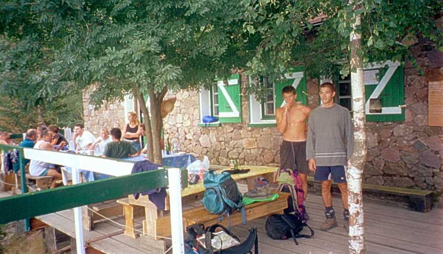 Le refuge de Carrozzu, en 08/2000 après rénovation dans les années 90