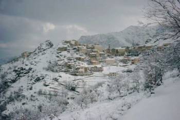 Village de Speluncatu sous la neige en 2005