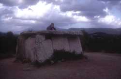 Thème de la préhistoire : le dolmen de Fontanaccia