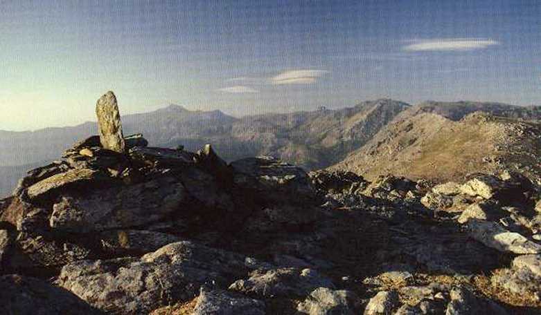Le sommet du Monte Alticcione (1135m)